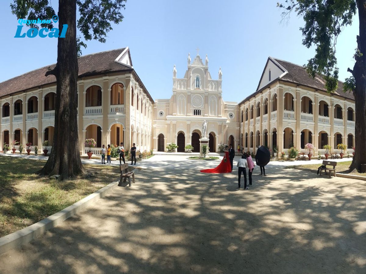 Đã có dịp thì đừng bỏ qua địa điểm check in ở Quy Nhơn này nhé