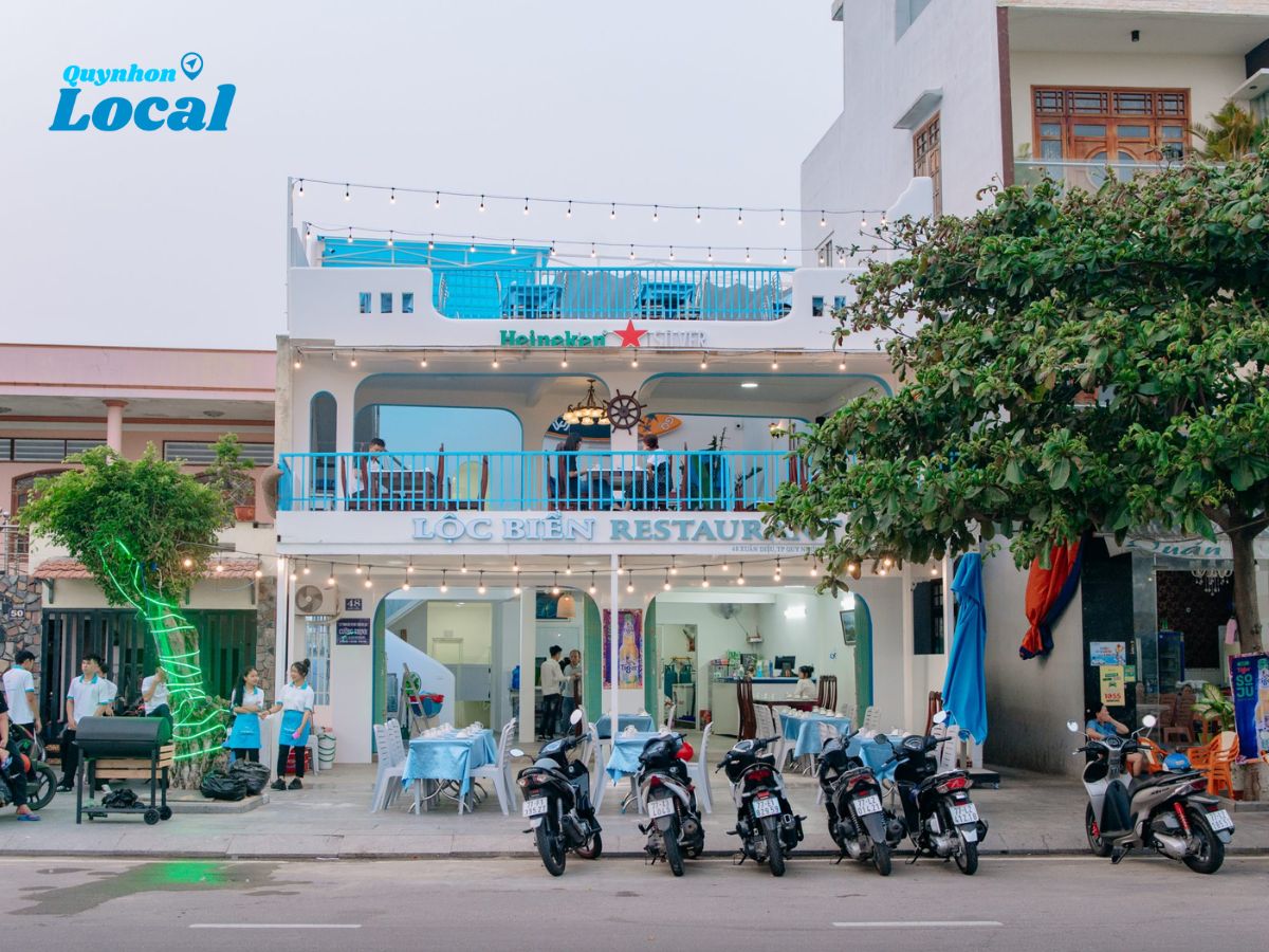 Không gian nhà hàng Lộc Biển