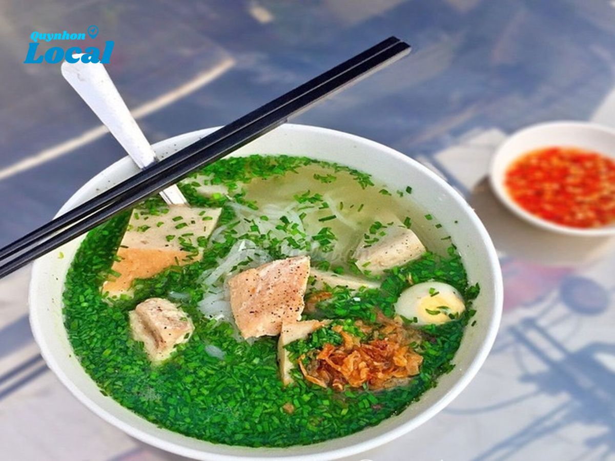 Bánh canh chả cá Quy Nhơn