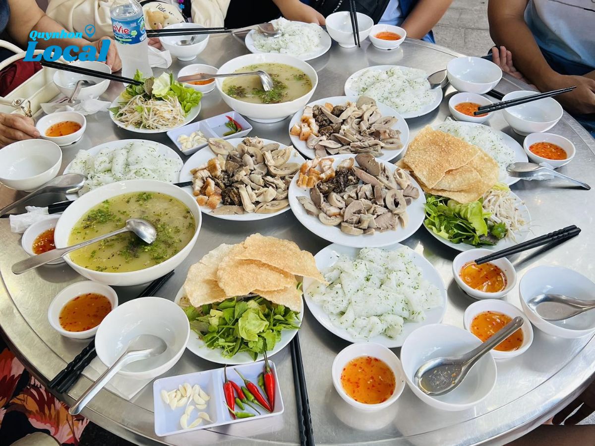 Bánh Hỏi Lòng Heo Quy Nhơn - Đặc Sản Nổi Bật