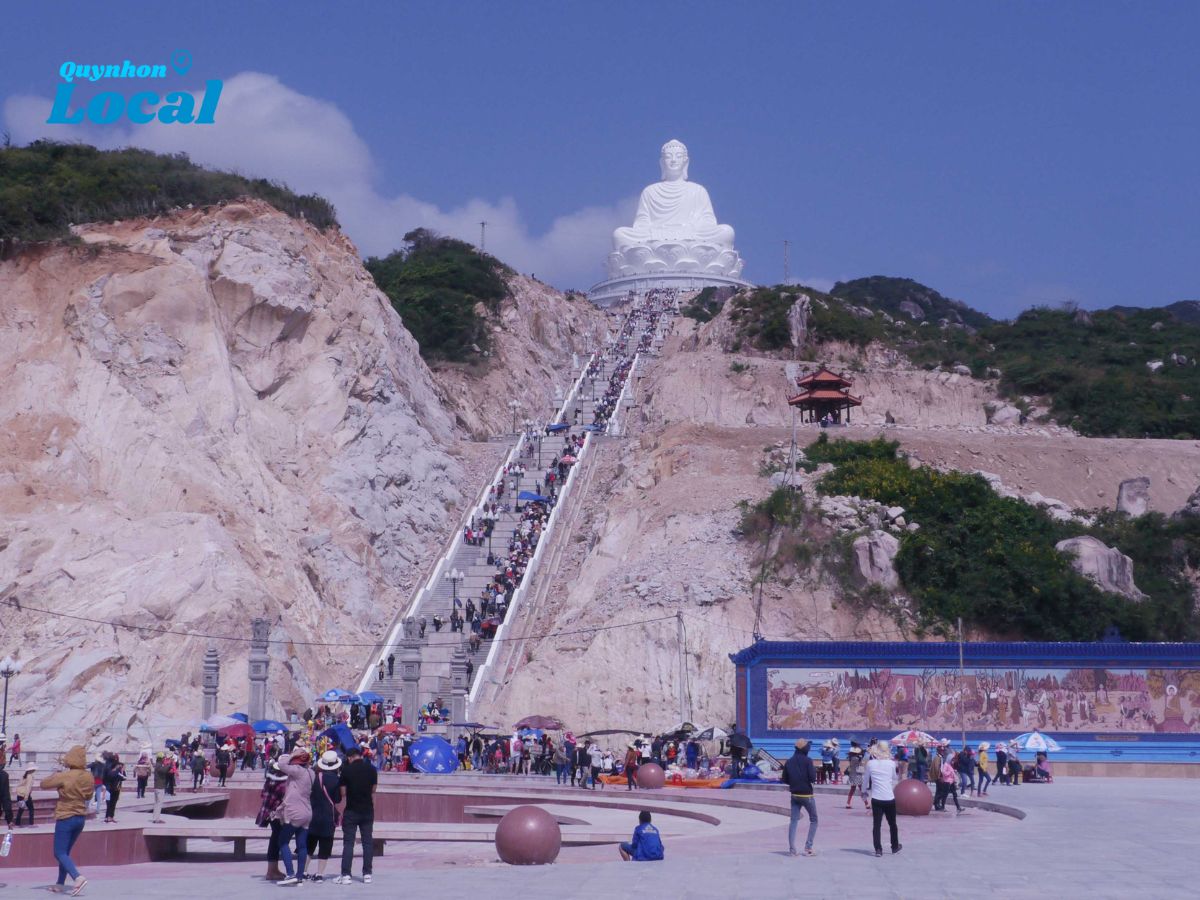 Toàn cảnh chùa Linh Phong