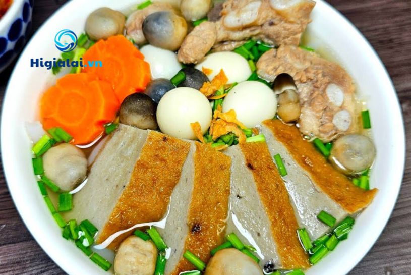 bánh canh chả cá quy nhơn