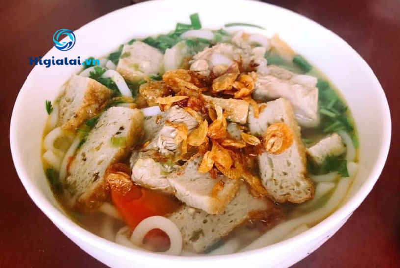 bánh canh chả cá quy nhơn