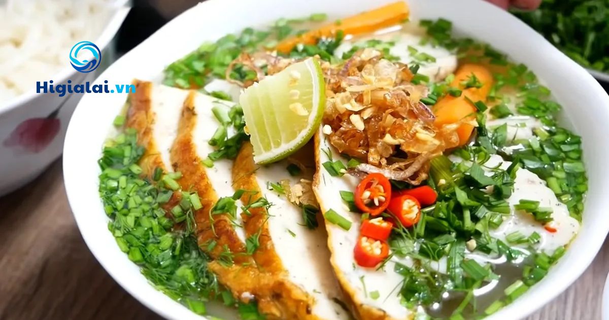 Bánh canh chả cá Quy Nhơn