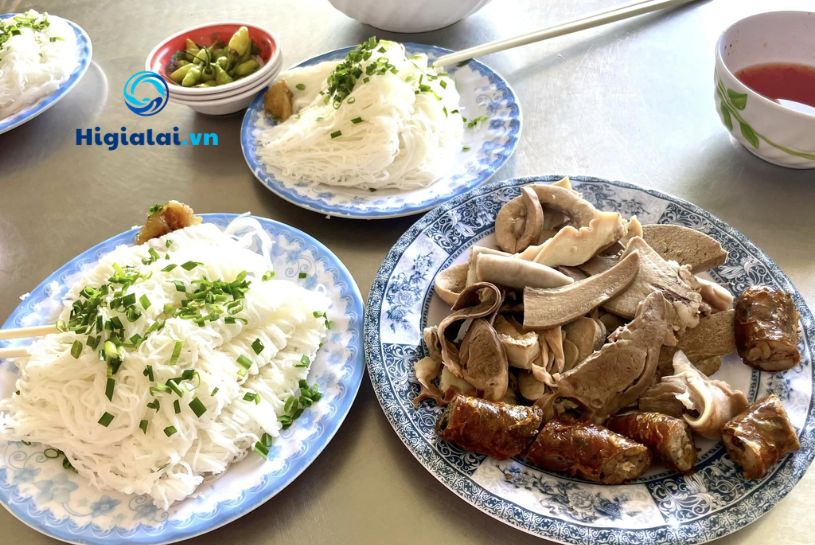 bánh hỏi lòng heo quy nhơn