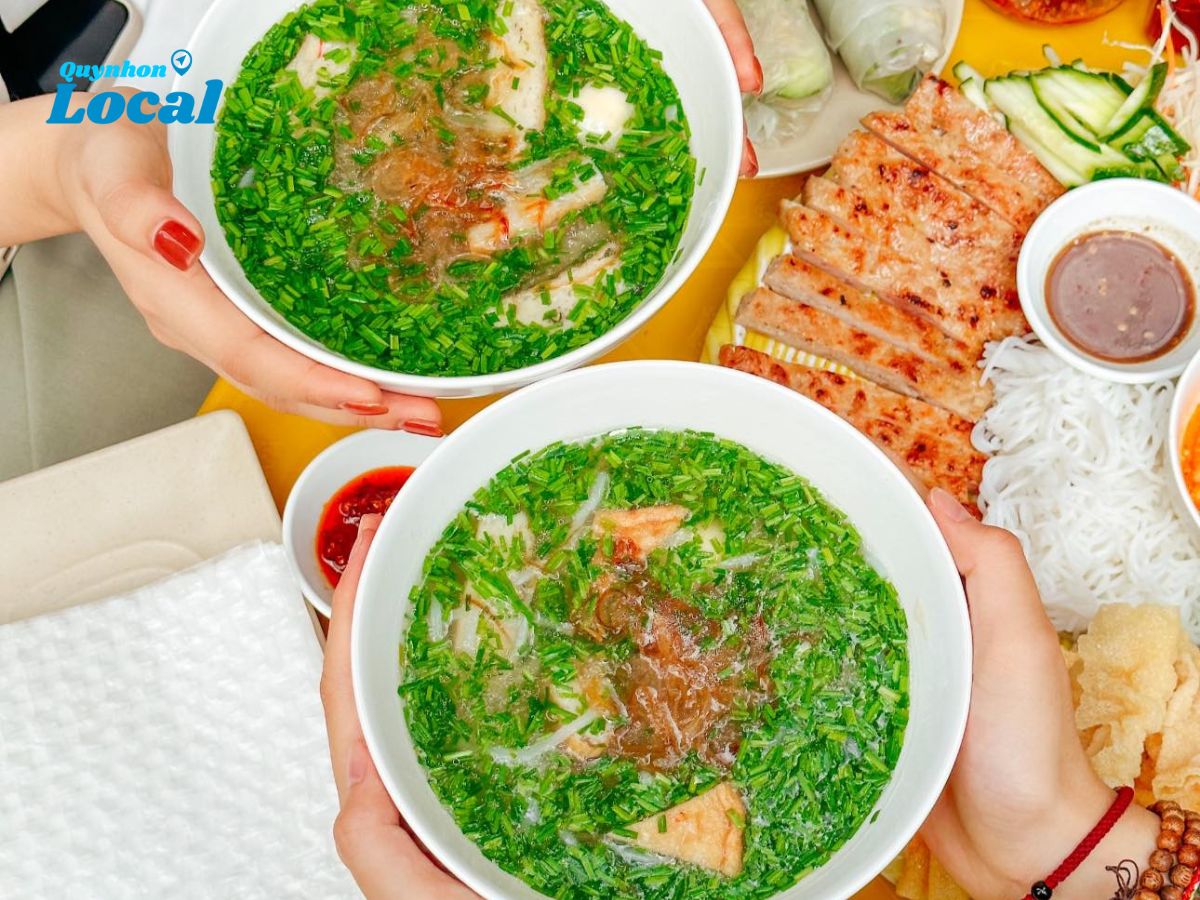 Bánh canh hẹ Quy Nhơn làm say lòng biết bao thực khách
