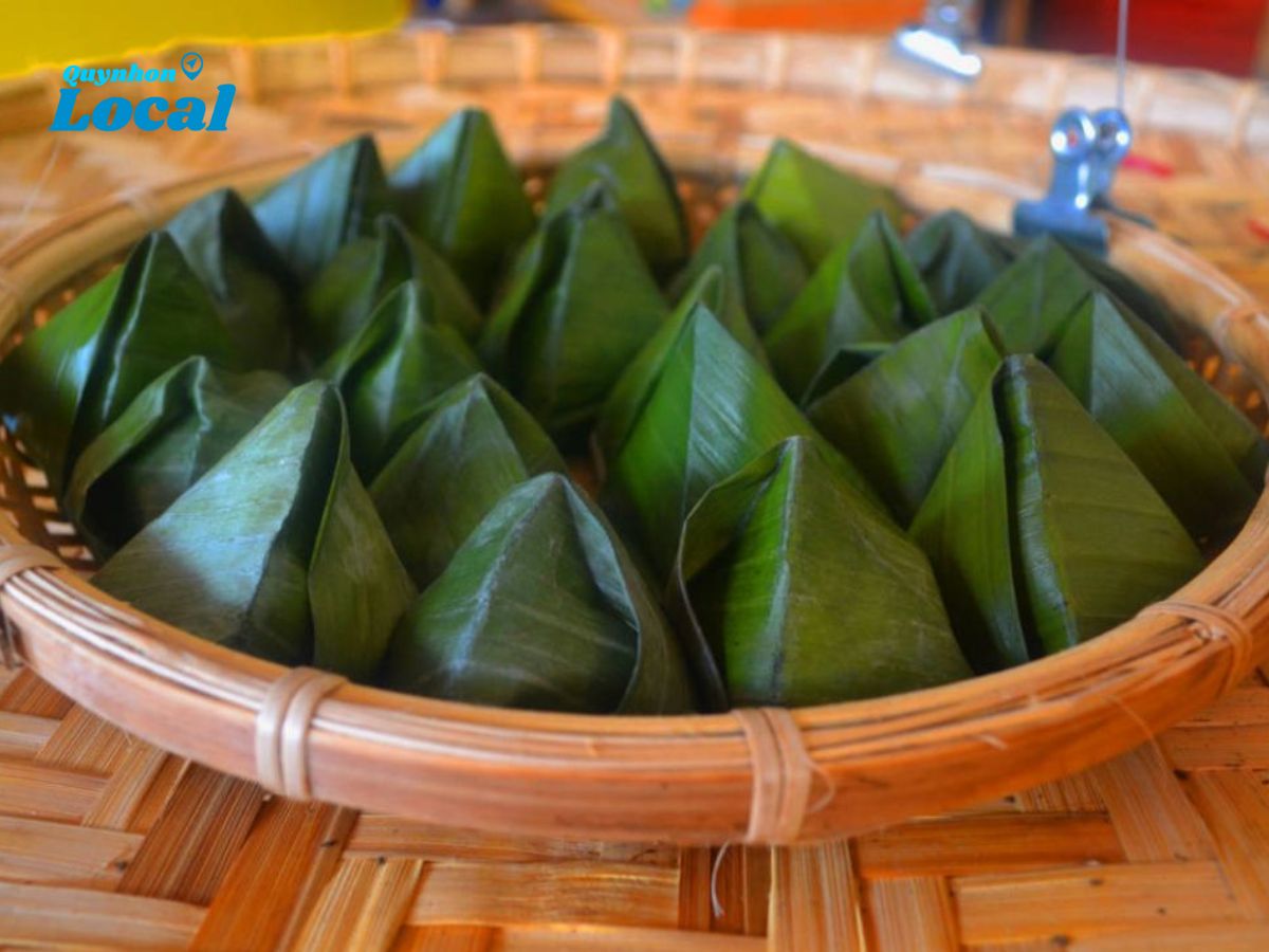 Bánh ít lá gai Quy Nhơn