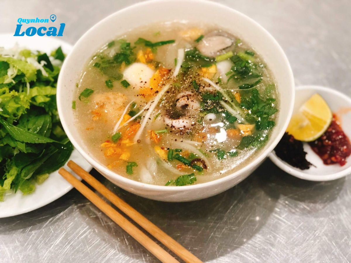 Bánh canh Quy Nhơn quán Bà O chất lượng đi cùng năm tháng