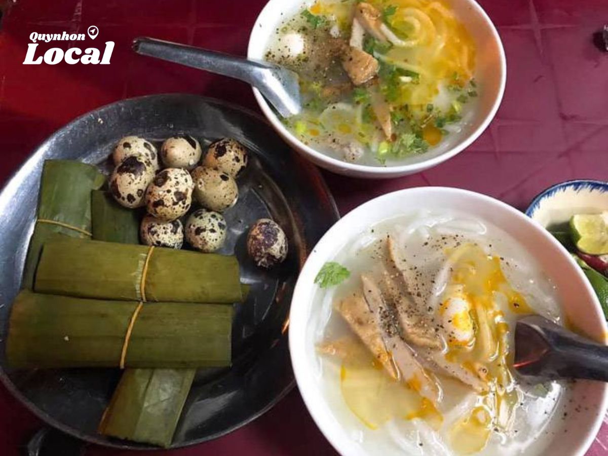 Quán bánh canh hẹ Nhi, tọa lạc tại số 39 Nguyễn Thái Học nhé!