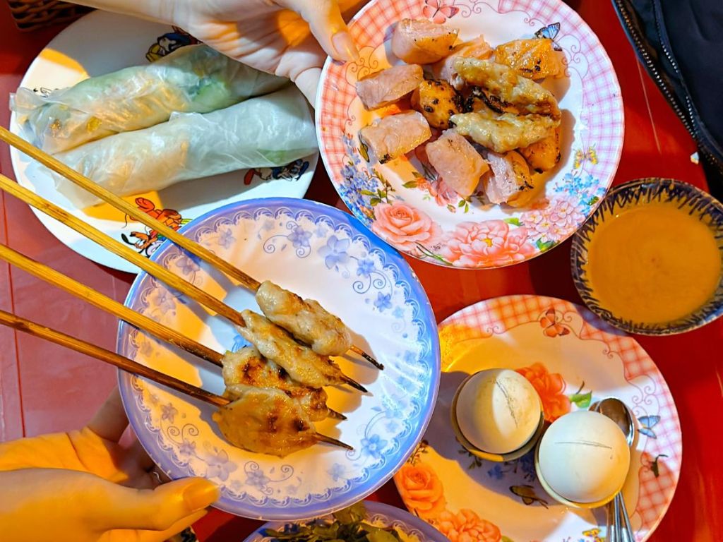 Ăn Vặt Cô Lợi