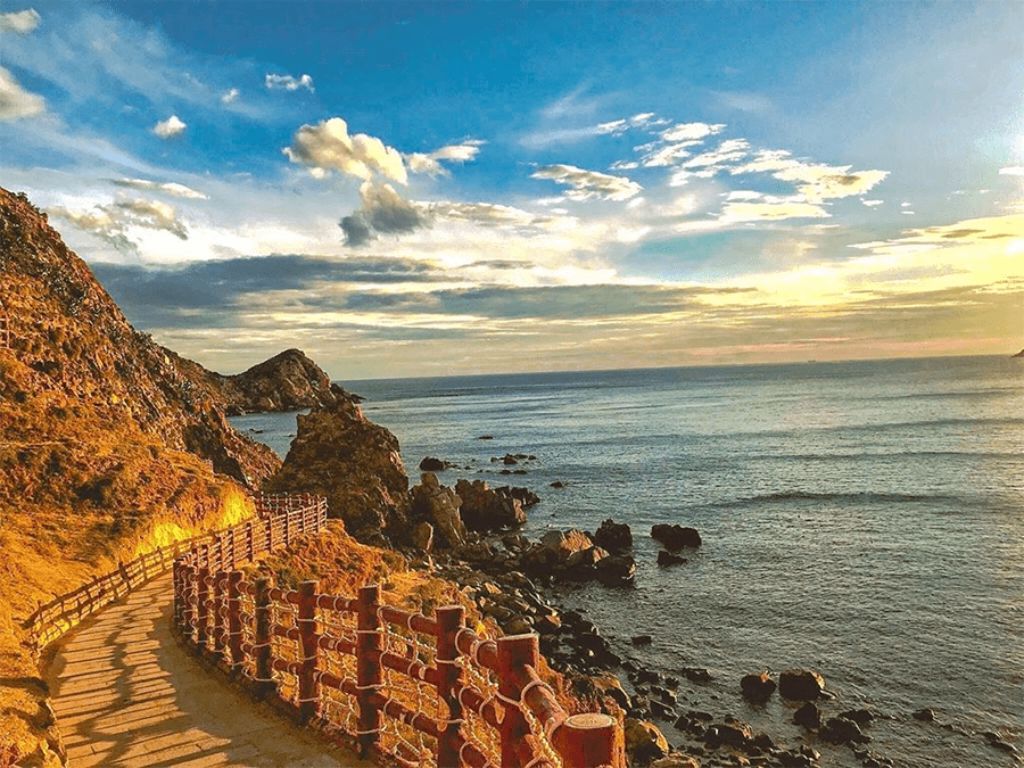 Bãi biển Quy Nhơn
