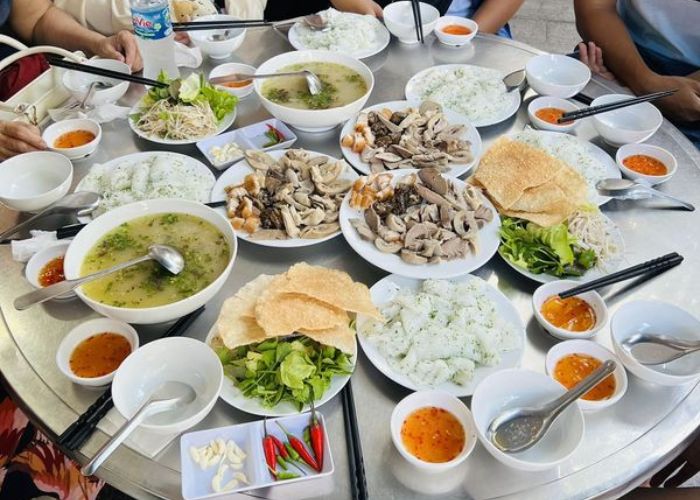 Bánh hỏi cháo lòng Quy Nhơn