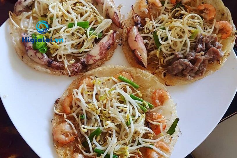 Bánh xèo tôm nhảy Quy Nhơn