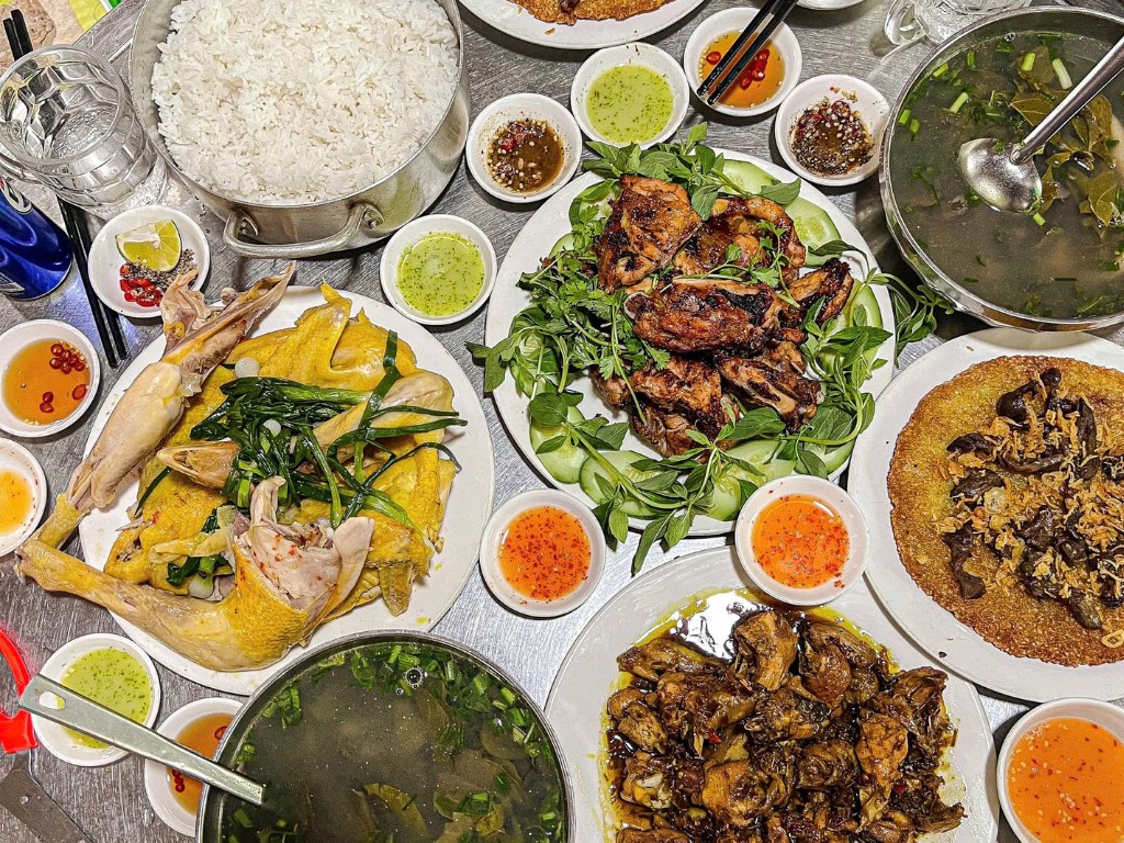 Gà Chỉ Vườn Mít Quy Nhơn