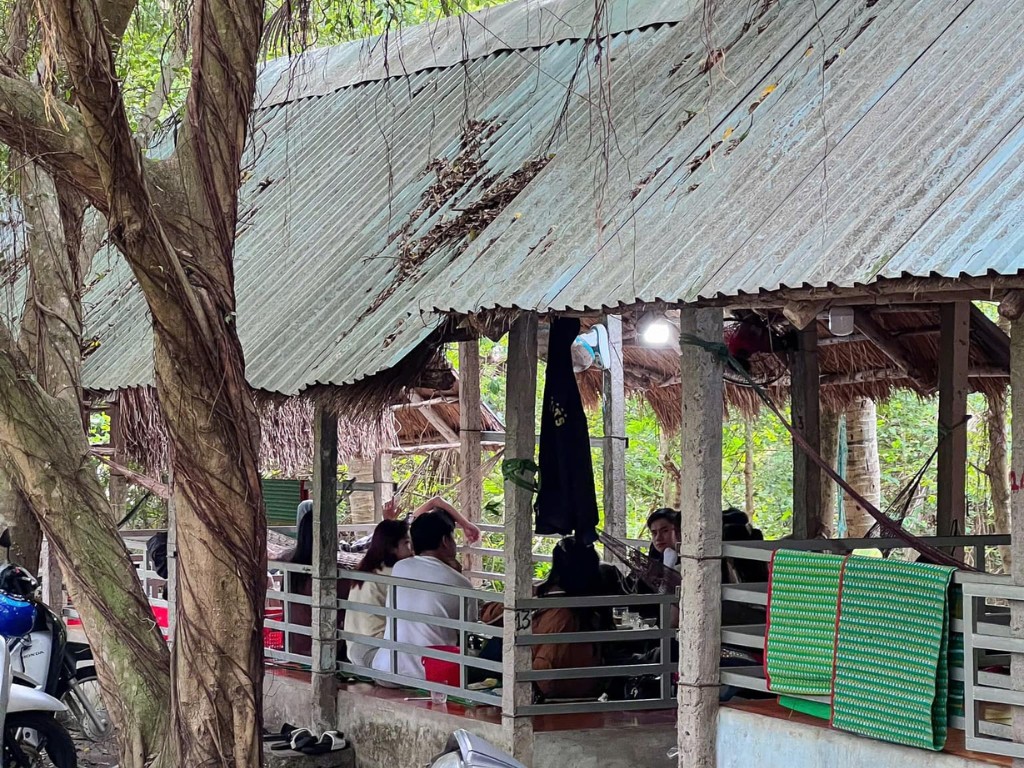 Gà Chỉ Vườn Mít Quy Nhơn