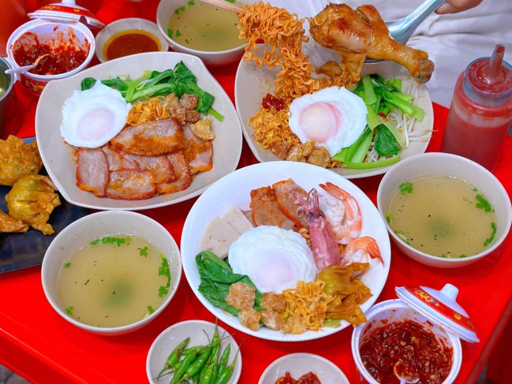 Mỳ trộn cô Ốc
