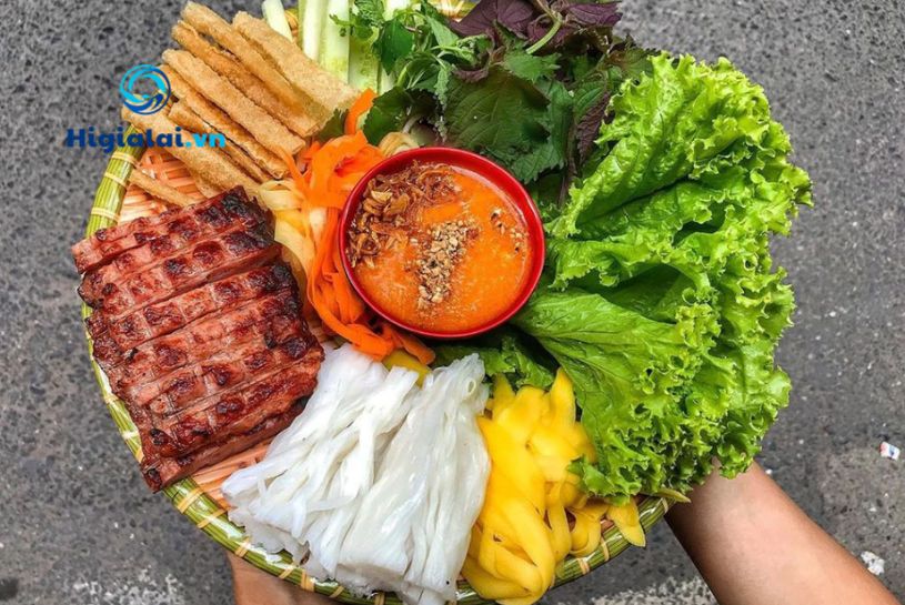 nem nướng quy nhơn