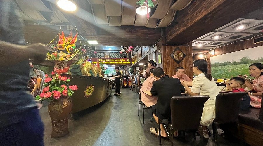 nhà hàng gia đình Quy Nhơn