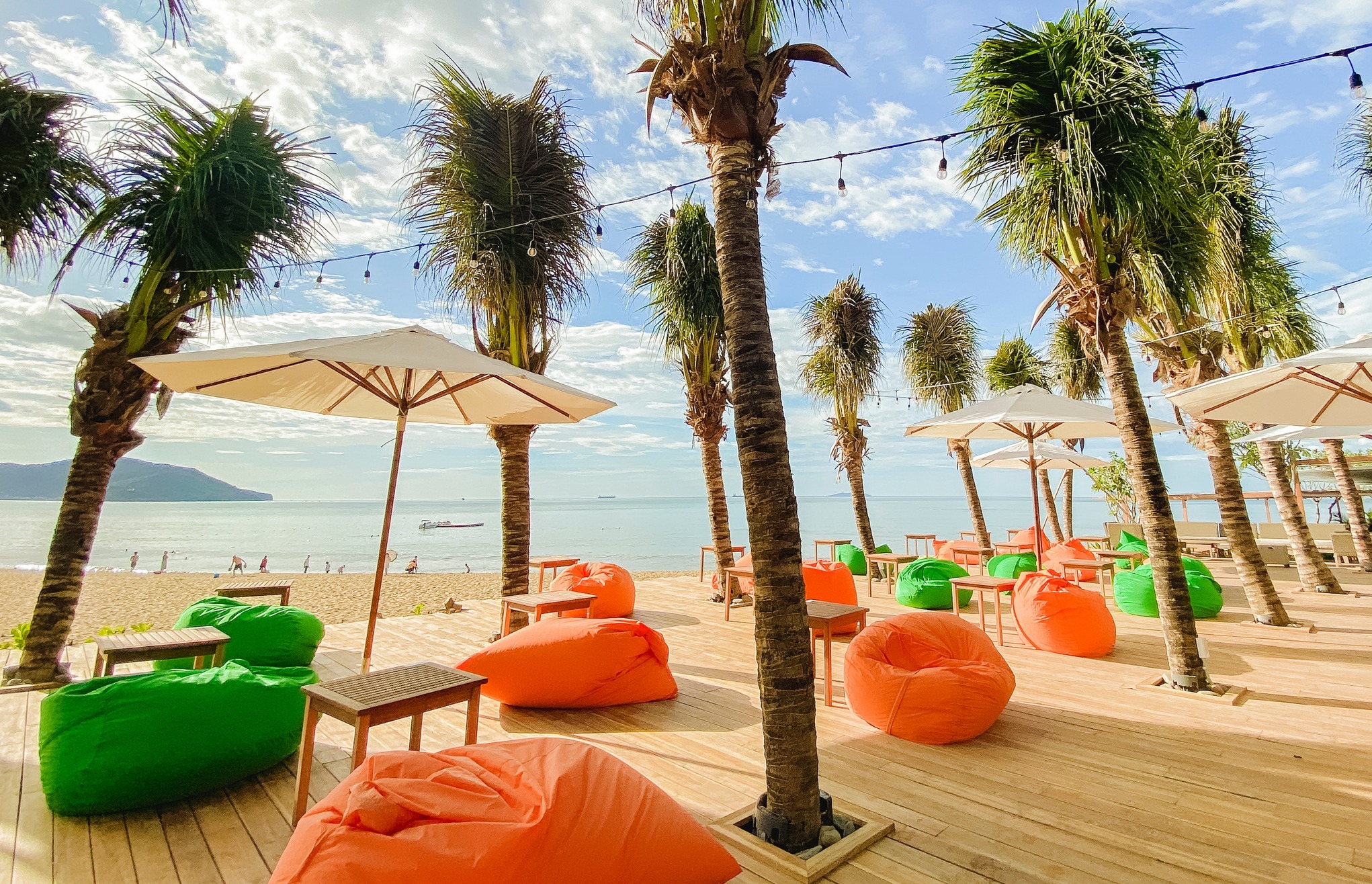 quán cà phê gần biển Quy Nhơn