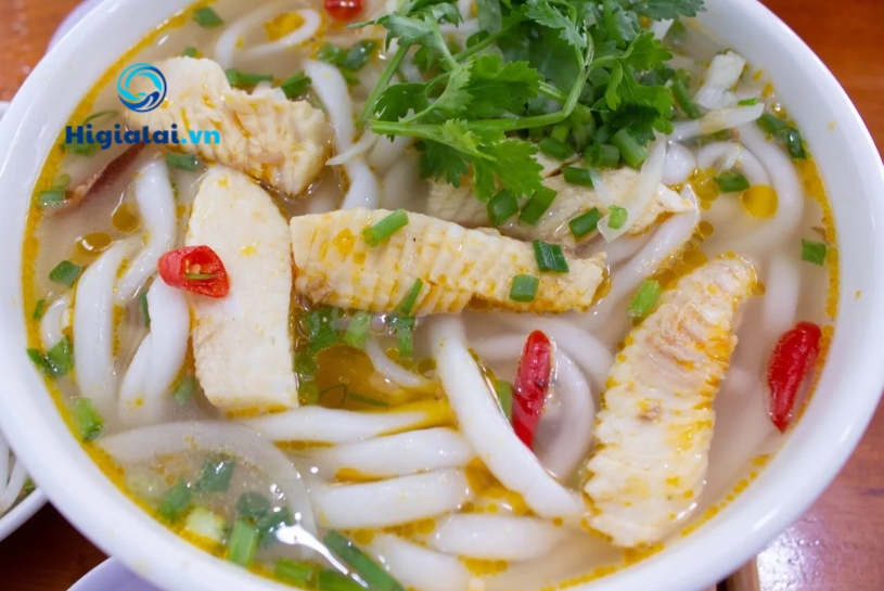 bánh canh quy nhơn